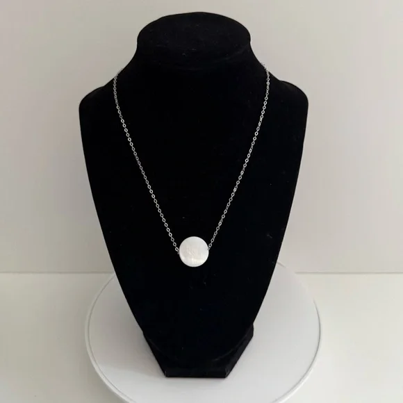 Sterling Silver Mother of Pearl Coin Pendant Necklace - Picture 7 of 8